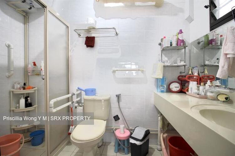 Blk 225C Compassvale Walk (Sengkang), HDB Executive #244549401